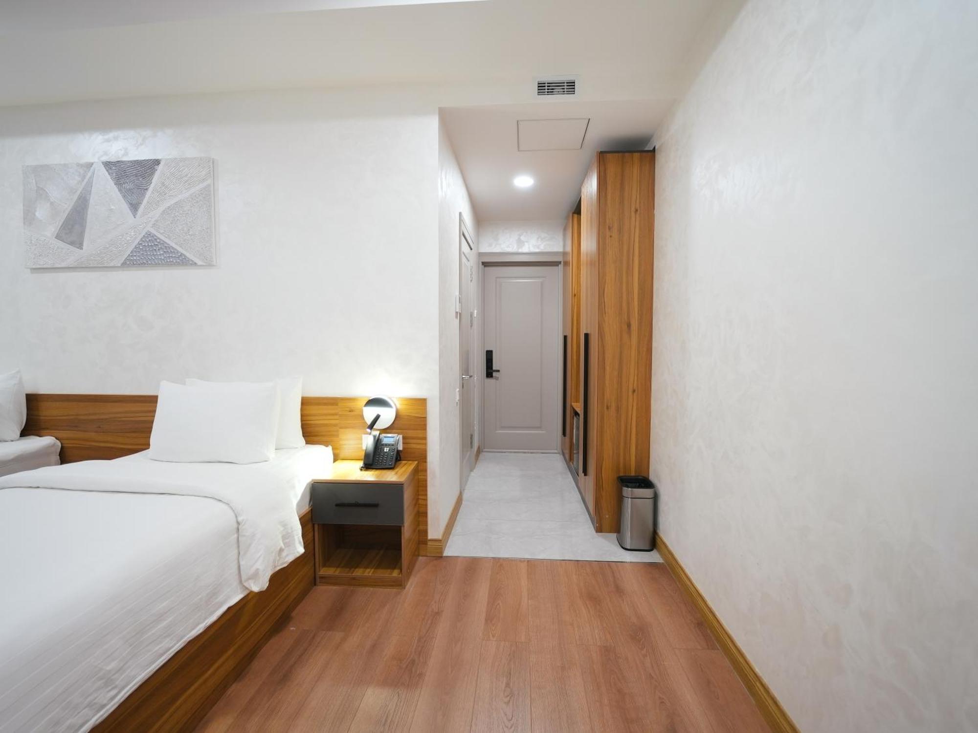 Avant Express Hotel Pool&Spa Tashkent Exterior photo